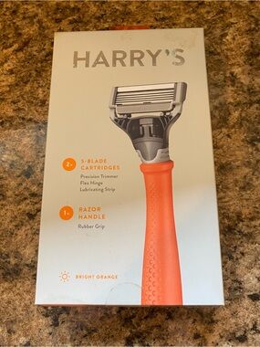 Harry’s Bright Orange 5-Blade Razor with Rubber Grip Handle. NWOT